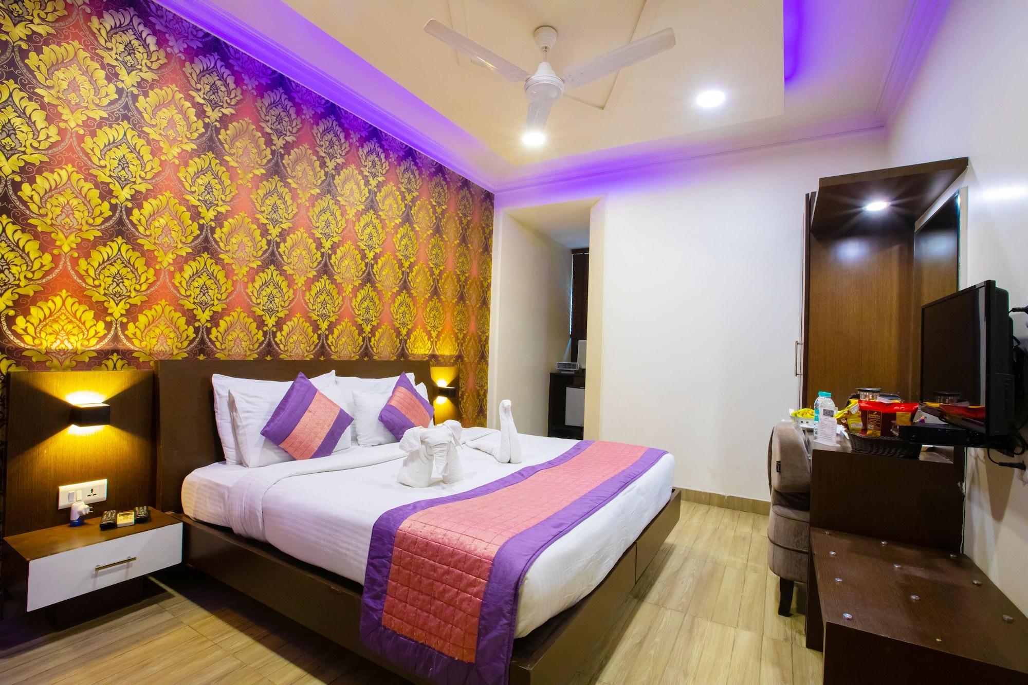 Surya International Hotel Delhi  Exterior photo